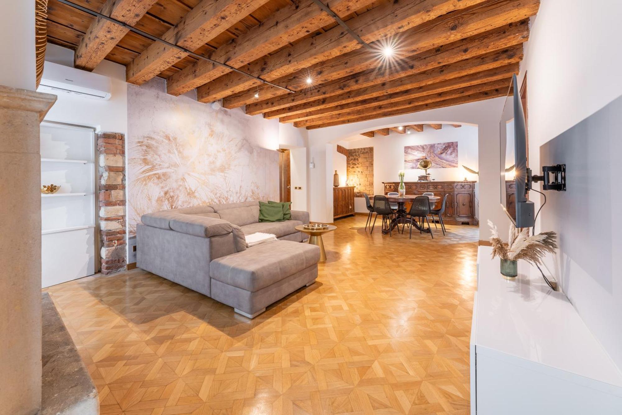 Sgarzerie Luxury Flat 2 120mq Appartamento *